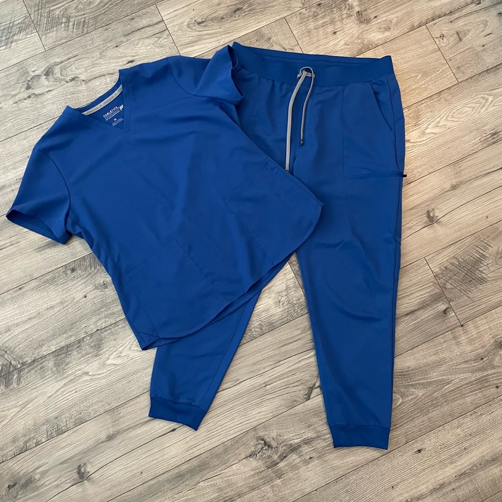 Scrub Set